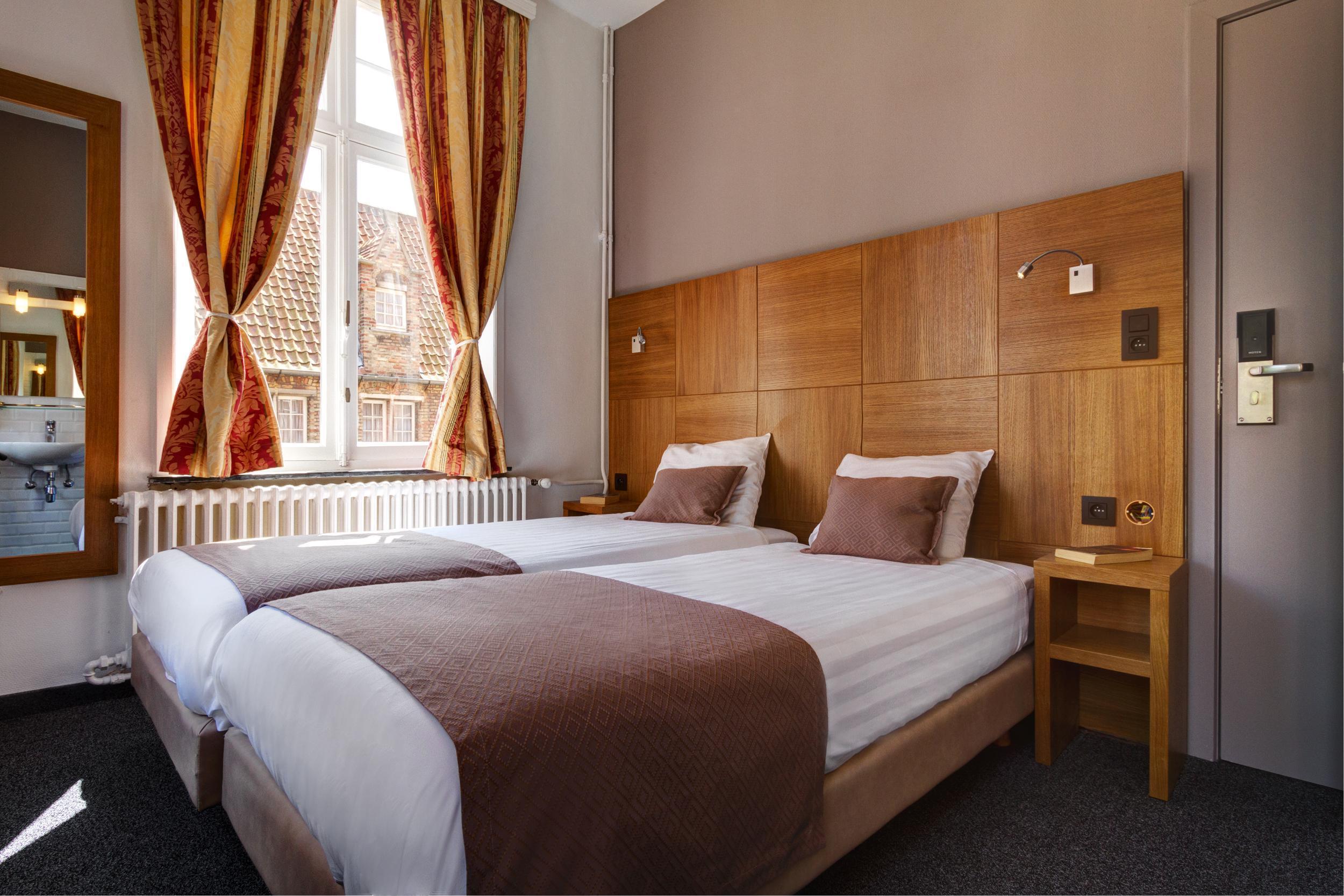 Hotel Jacobs Брюж Екстериор снимка